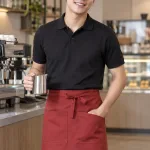 Tạp dề đồng phục ngắn thắt eo màu đỏ gạch, vải kaki thun, túi đôi phía trước