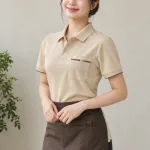Đồng phục nhà hàng polo vận hành màu be kem, vải vải chéo bền màu, túi chức năng
