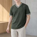 Áo lớp thun cổ tim thể thao màu xanh rêu, vải cotton compact, phối viền cổ